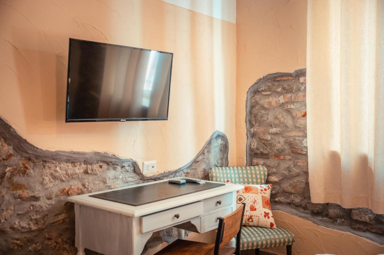 Garden Hotel 2*