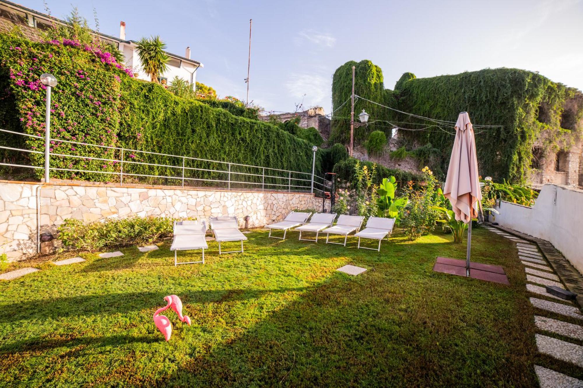 Garden 2* Taormina